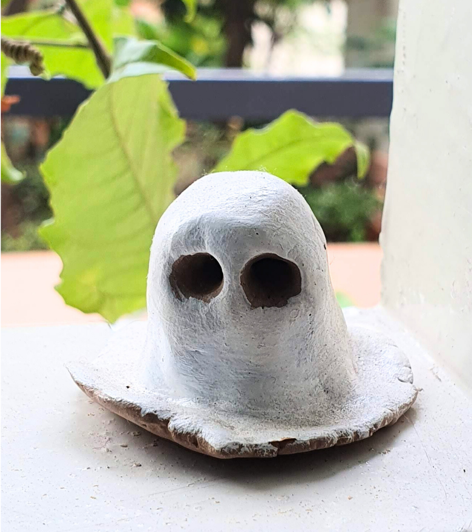 handmade-ceramic-ghost-figurine-home-decor-halloween