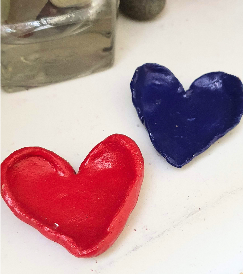 handmade-ceramic-heart-shaped-dishes-trinket-snack-bowls