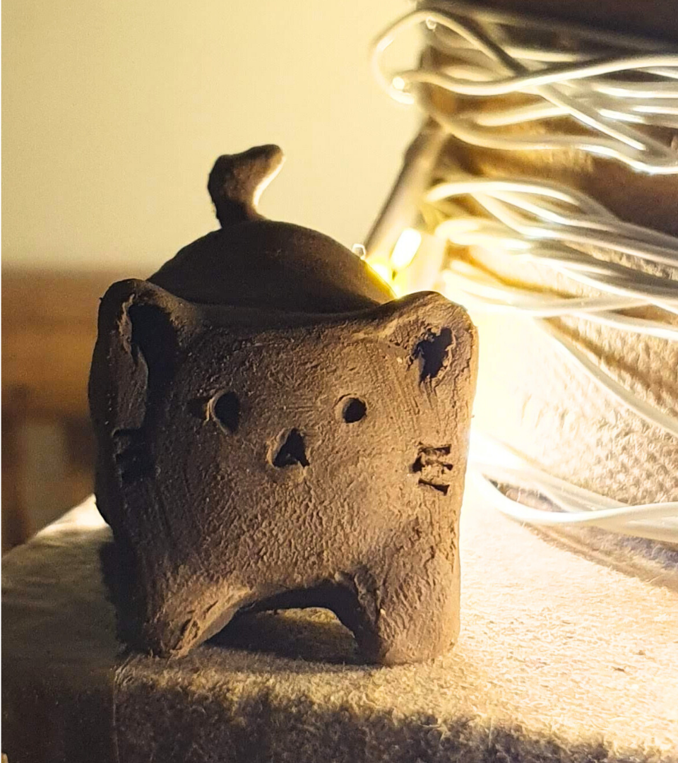 home-decor-handmade-ceramic-cat-figurine-clay-tea-pet